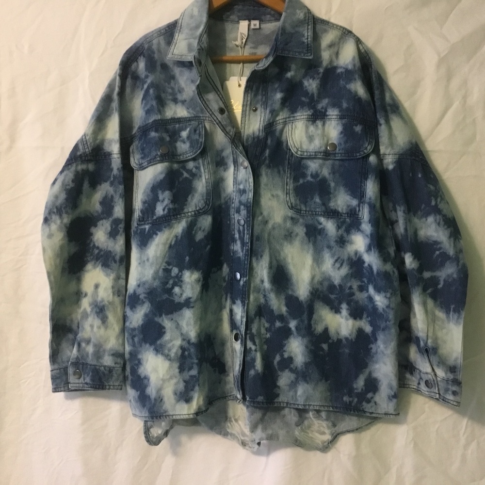 NWT Elan Brand Rock & Roll Tie Dye Blue Women’s Size Medium Oversized Shirt